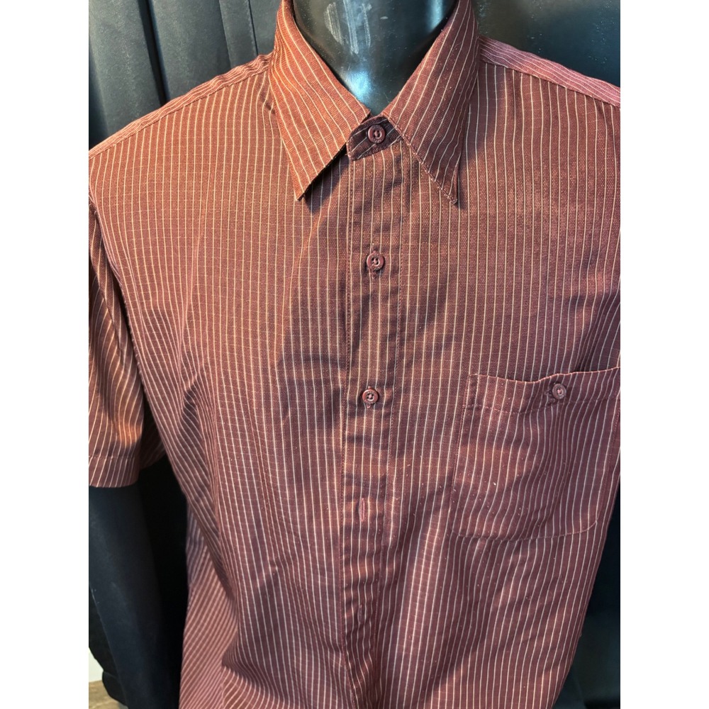 Haggar Mens XL Burgundy Pinstripe Short Sleeve Luxury Microfiber Button Up Shirt